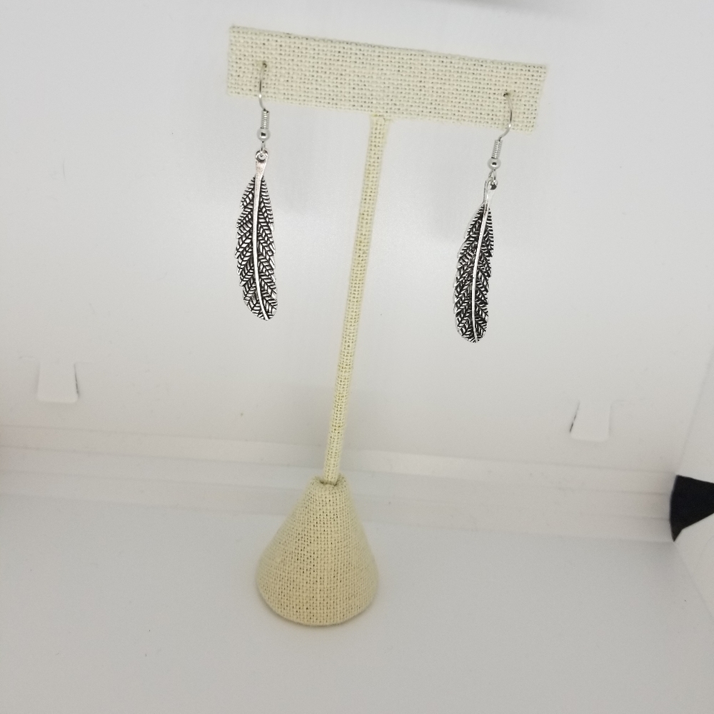 Boho Chic Metal Feather Earrings